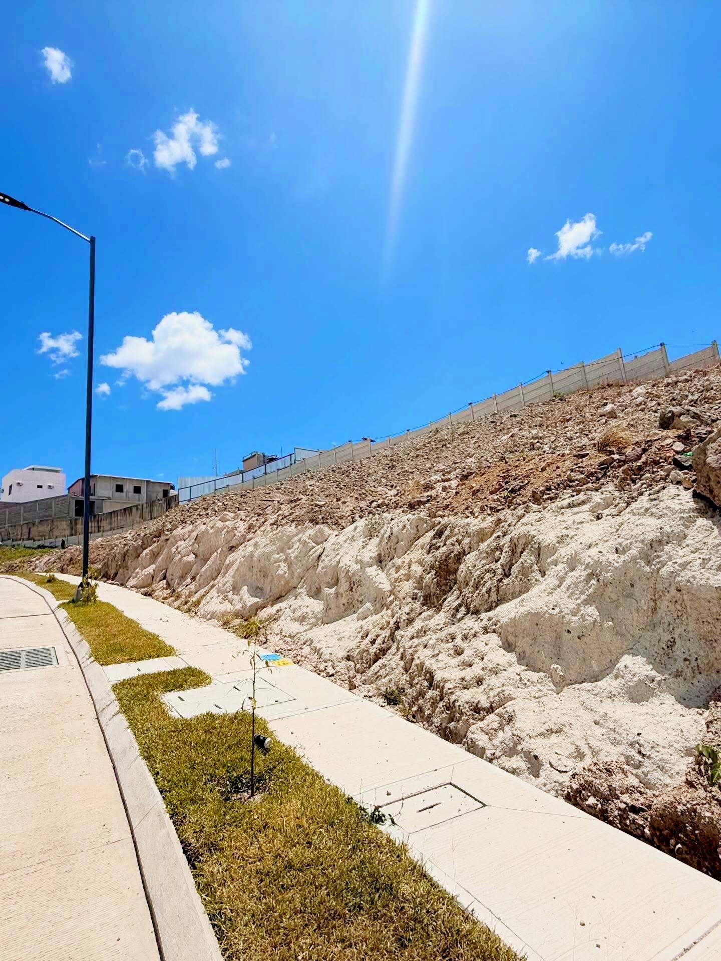 Venta: Res. Las Magnolias/ BRE1-VTC15