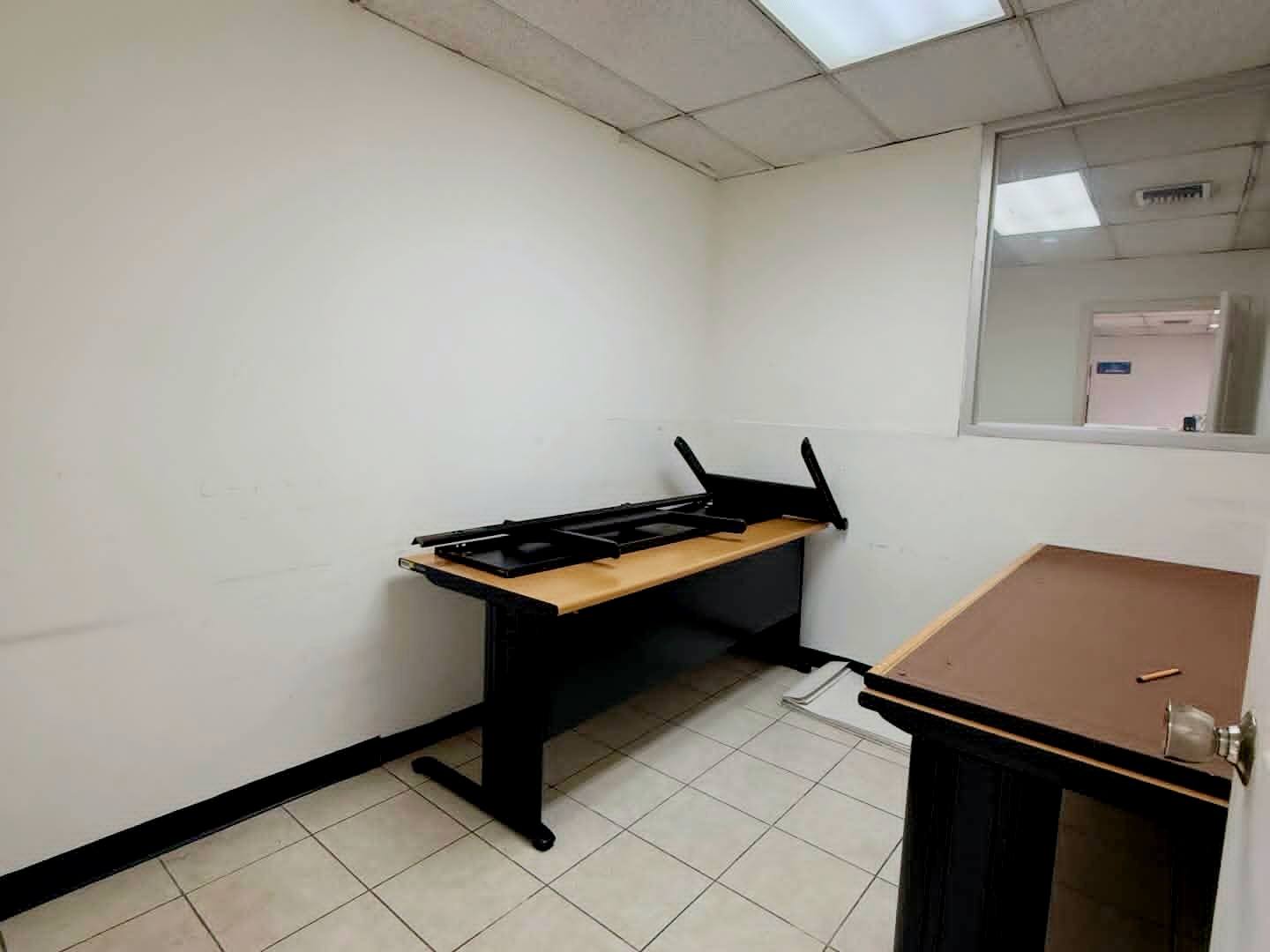 Alquiler: Dentro del Aeropuerto Toncontín/ BRE1-AL1