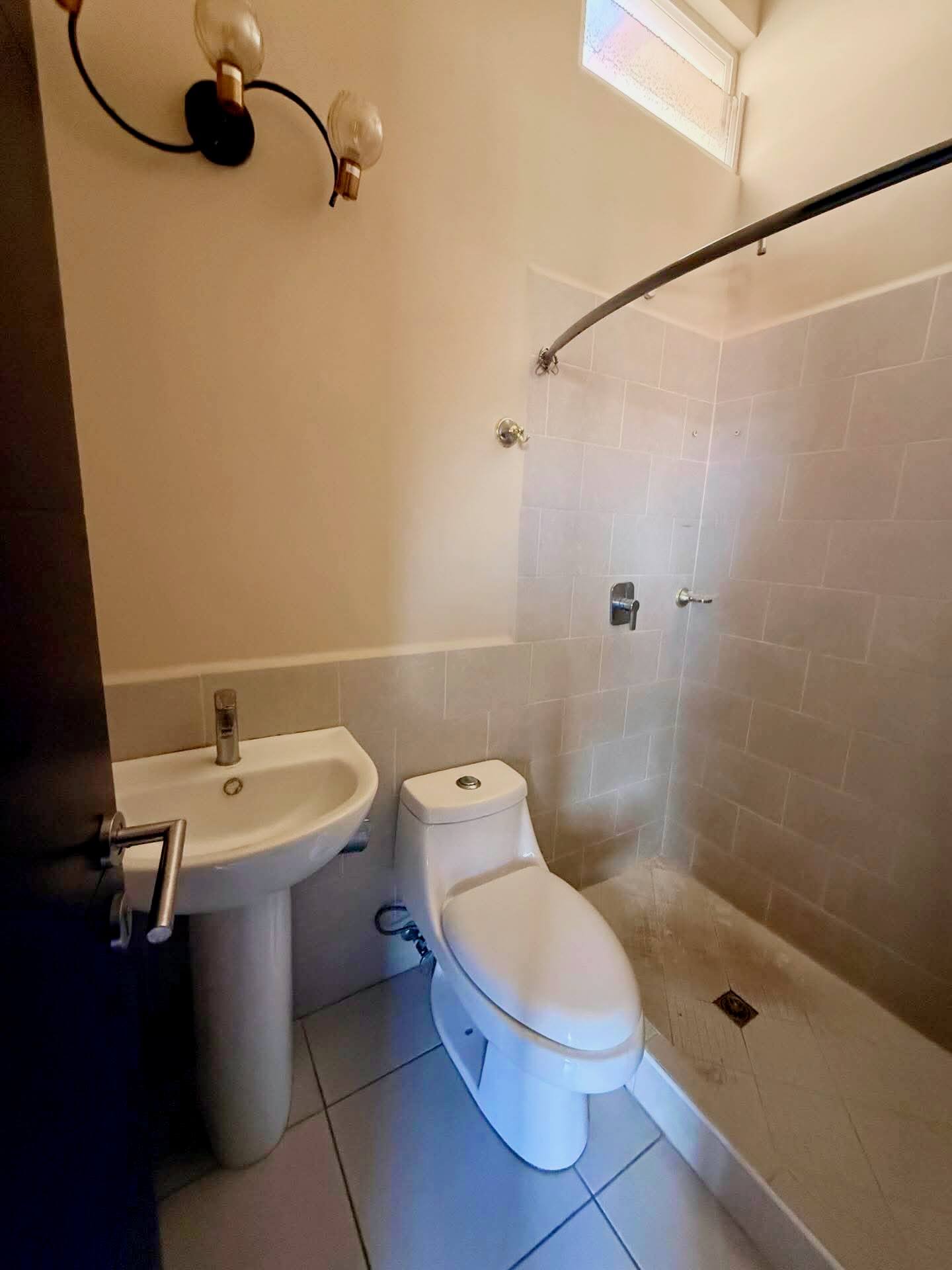 Venta: Res. El Sauce/ BRE1-VCC19